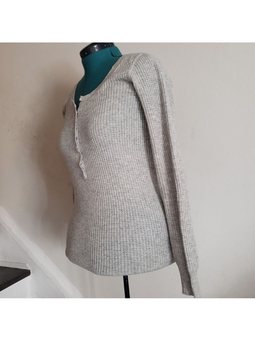 Sporting Life Cashmere Sweater - Picture 5 of 13
